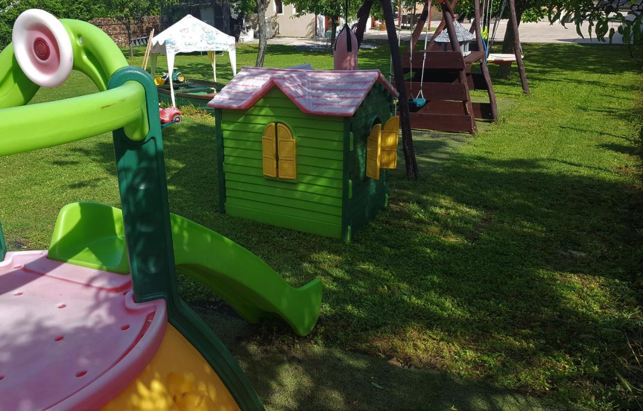 Sarreti Apartmanhaz Balatonfüred Dış mekan fotoğraf